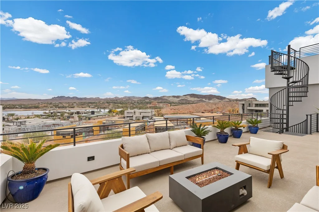 21 Canyon Bay, Henderson, NV 89011