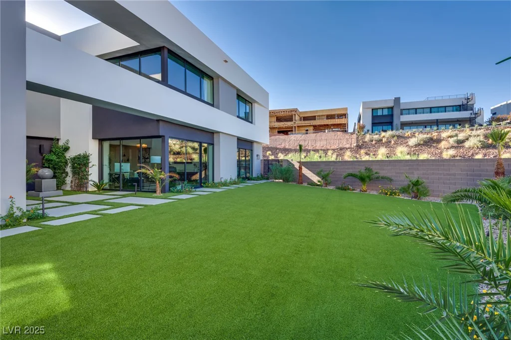 21 Canyon Bay, Henderson, NV 89011
