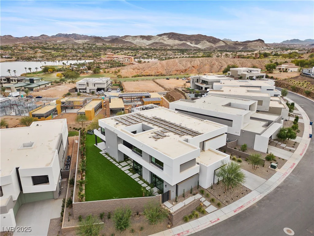 21 Canyon Bay, Henderson, NV 89011