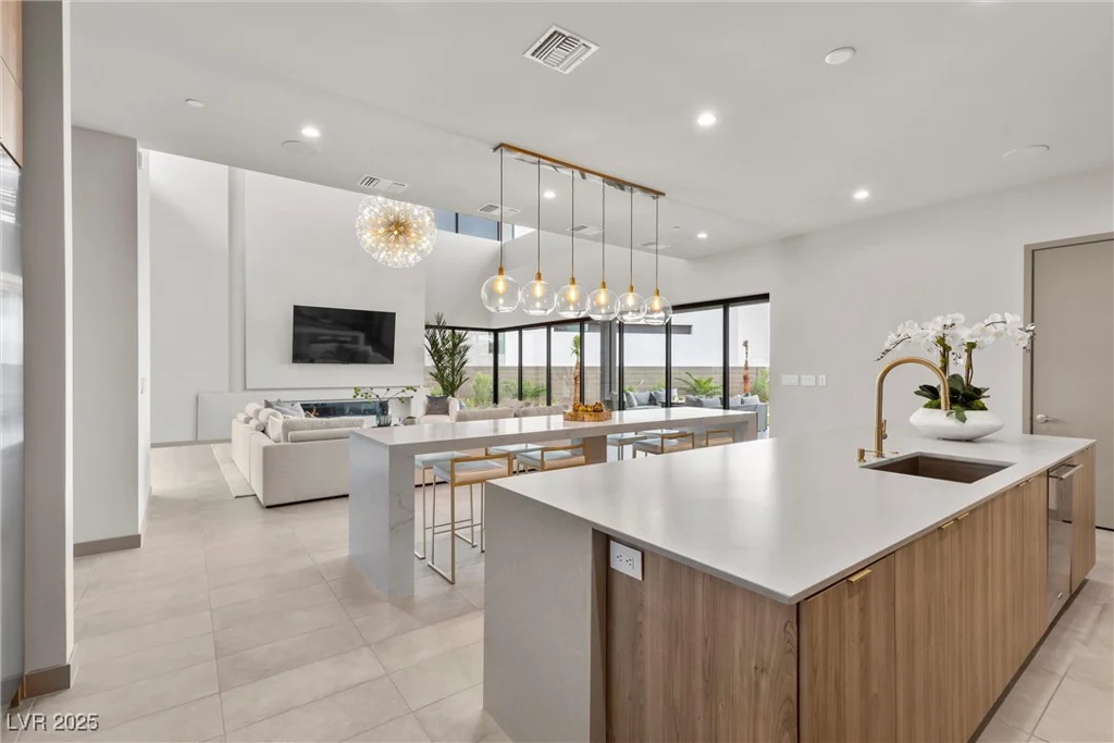 21 Canyon Bay, Henderson, NV 89011