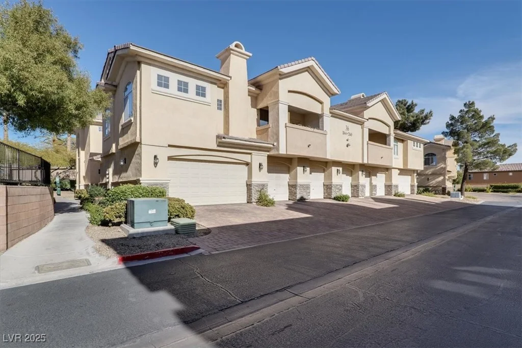 3555 Meridale, Las Vegas, NV 89147