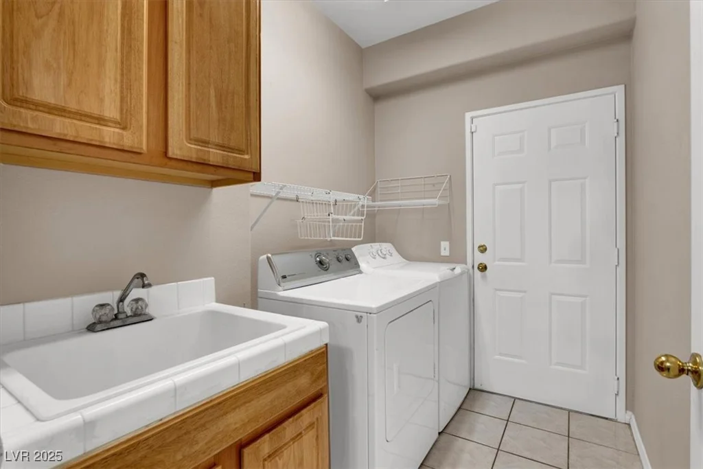3555 Meridale, Las Vegas, NV 89147