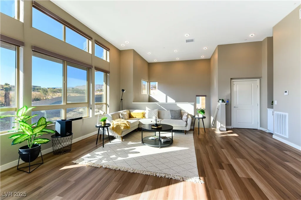 4342 Guava, Las Vegas, NV 89135