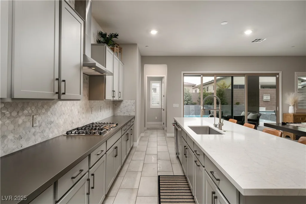 11885 Grassy Plain, Las Vegas, NV 89138