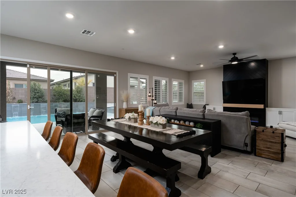 11885 Grassy Plain, Las Vegas, NV 89138