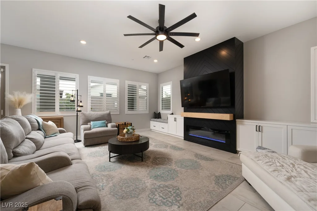 11885 Grassy Plain, Las Vegas, NV 89138