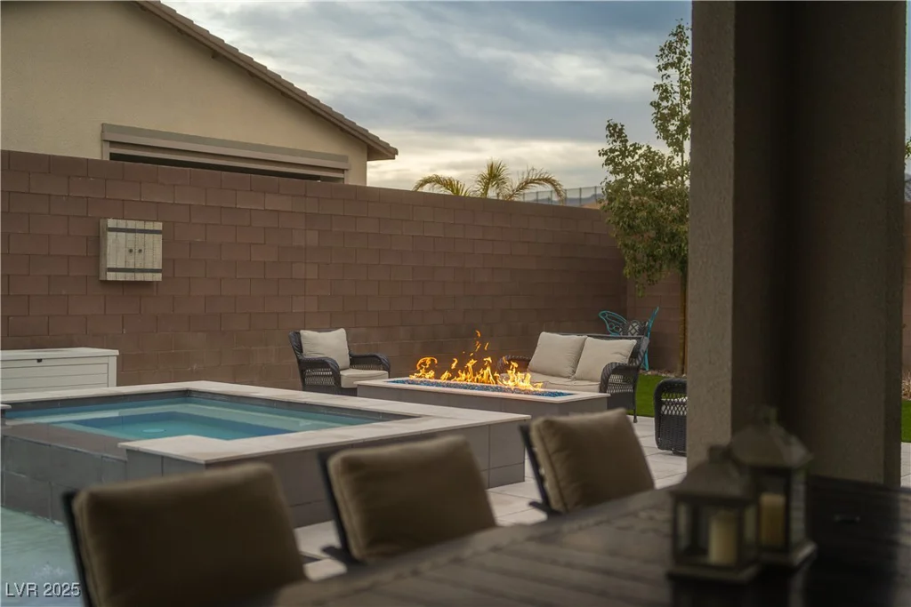 11885 Grassy Plain, Las Vegas, NV 89138