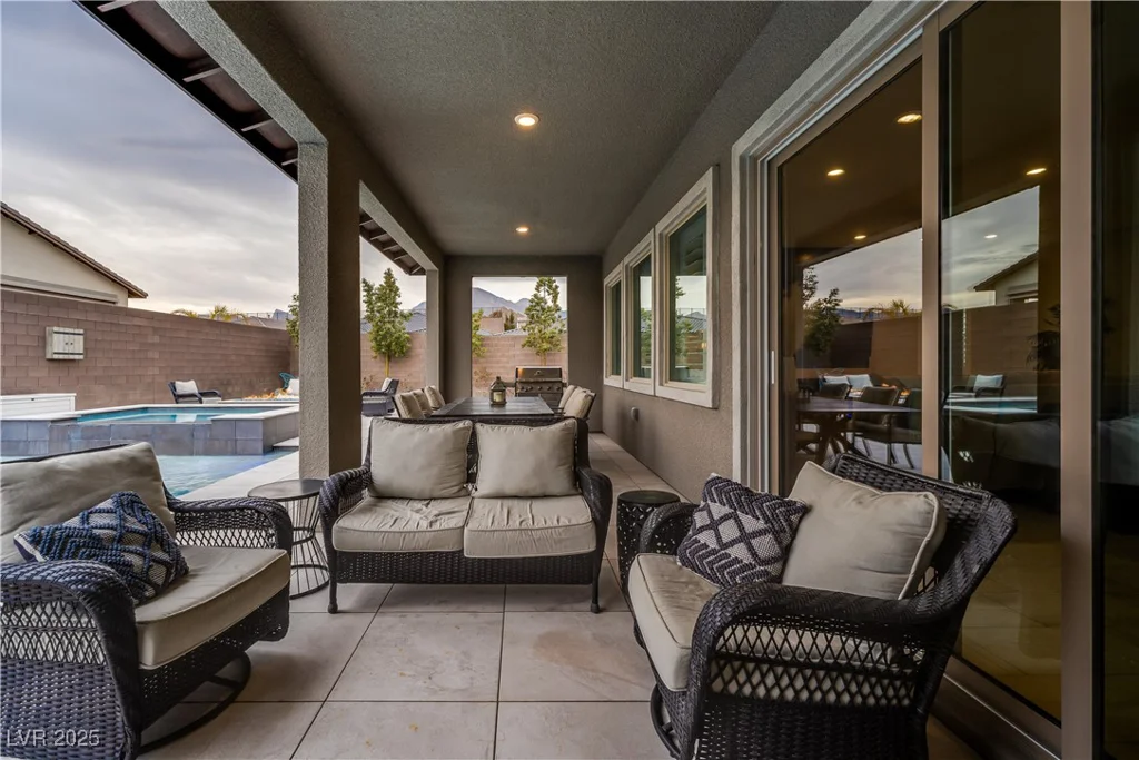 11885 Grassy Plain, Las Vegas, NV 89138