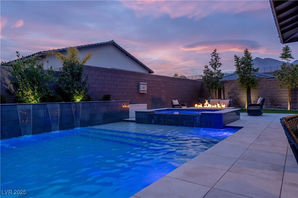 11885 Grassy Plain, Las Vegas, NV 89138