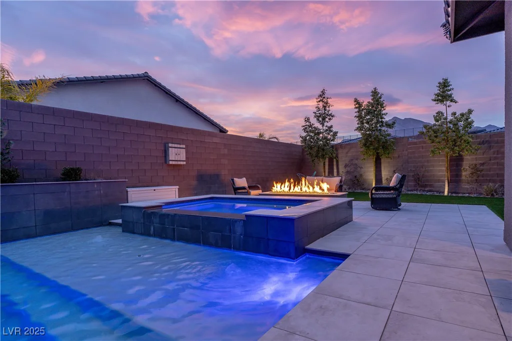 11885 Grassy Plain, Las Vegas, NV 89138
