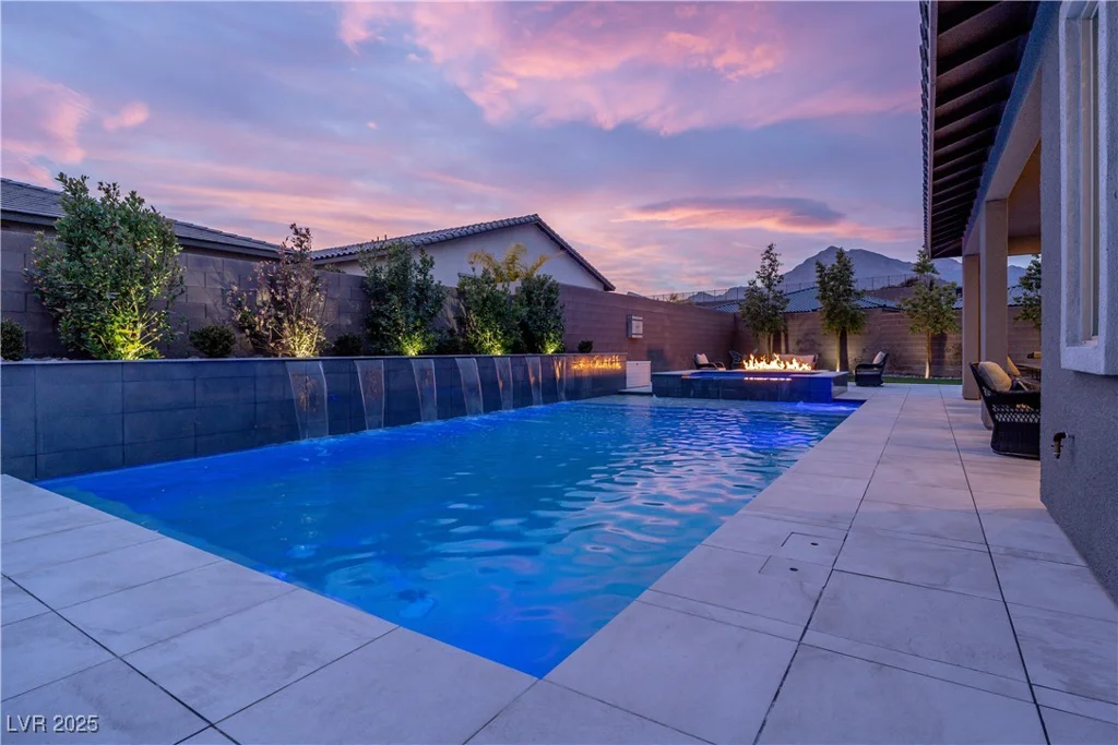 11885 Grassy Plain, Las Vegas, NV 89138