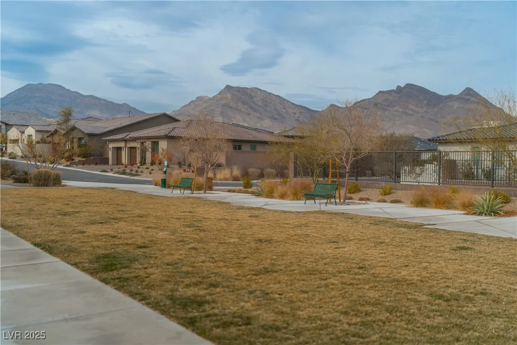 11885 Grassy Plain, Las Vegas, NV 89138