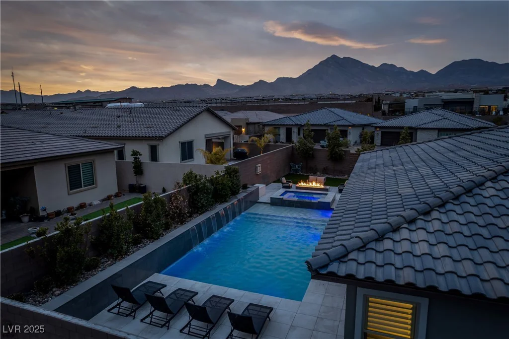 11885 Grassy Plain, Las Vegas, NV 89138