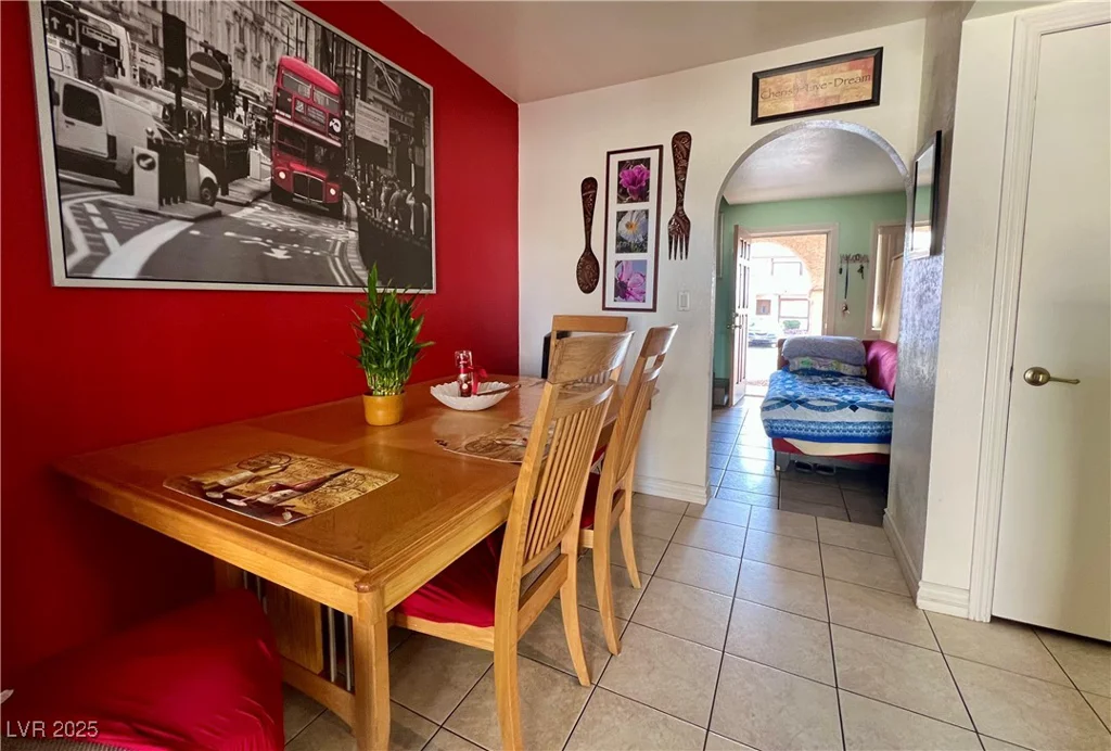 5266 Lisagayle, Las Vegas, NV 89103