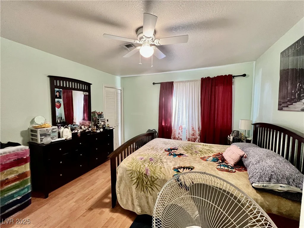 5266 Lisagayle, Las Vegas, NV 89103