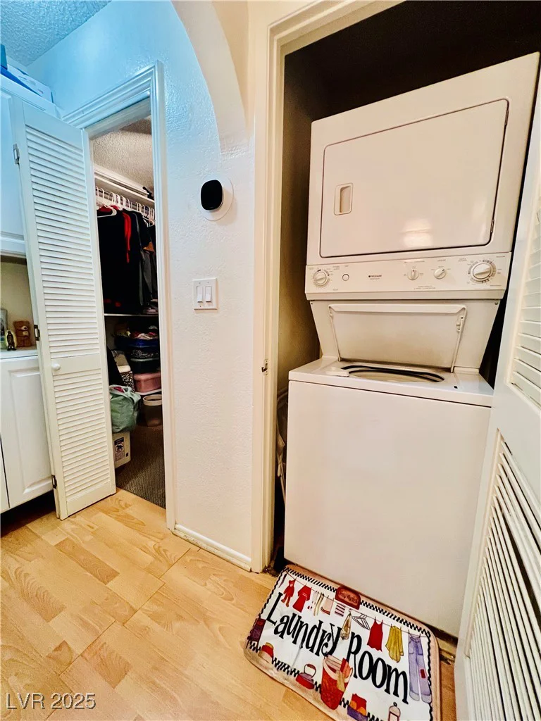5266 Lisagayle, Las Vegas, NV 89103
