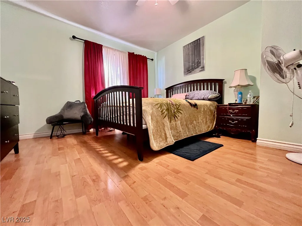 5266 Lisagayle, Las Vegas, NV 89103