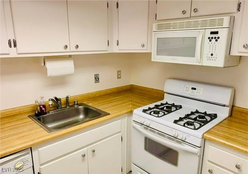 5266 Lisagayle, Las Vegas, NV 89103