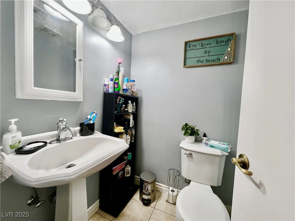 5266 Lisagayle, Las Vegas, NV 89103
