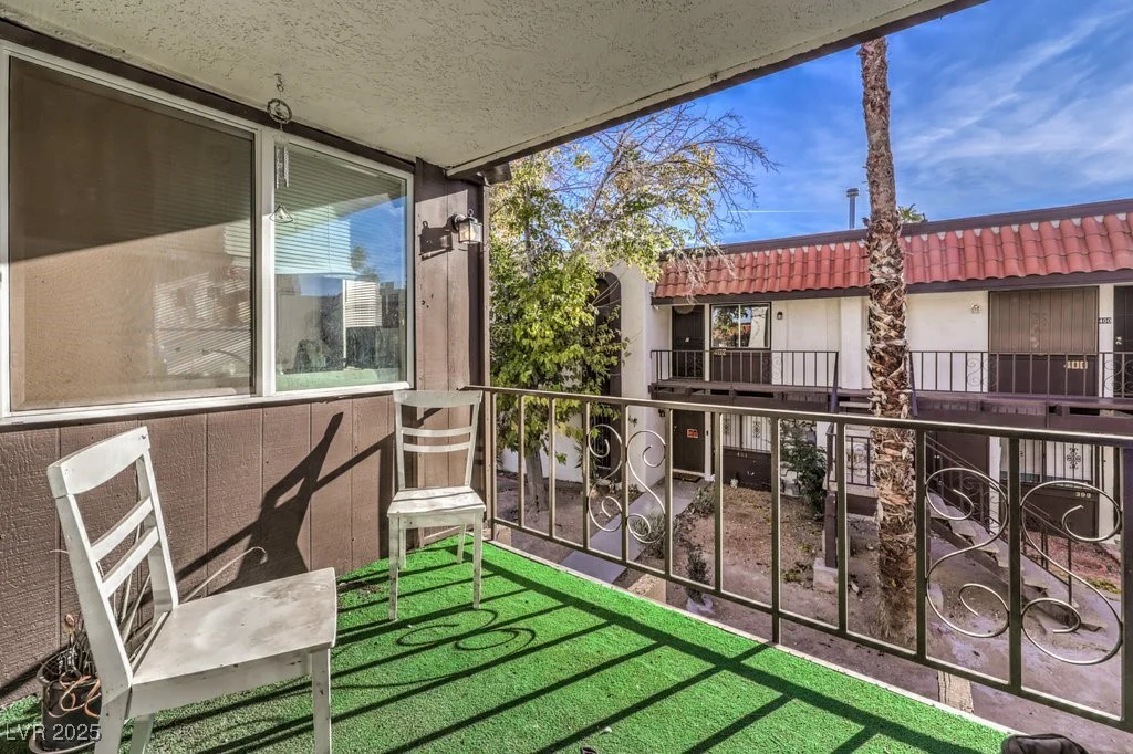 1405 Vegas Valley, Las Vegas, NV 89169