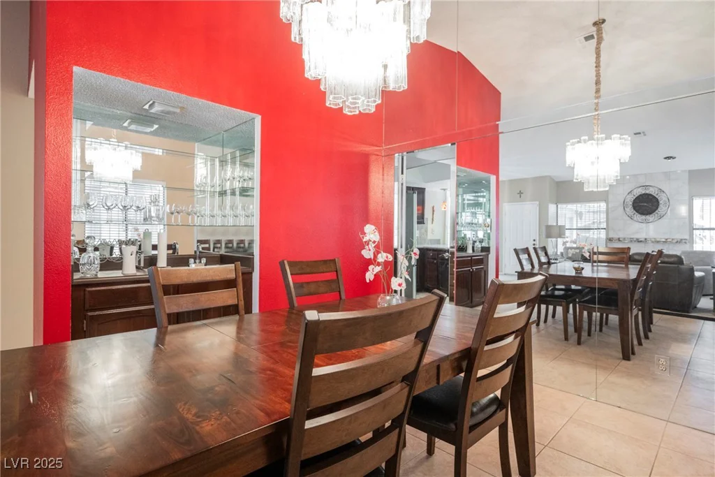 2015 Heritage Oaks, Las Vegas, NV 89119