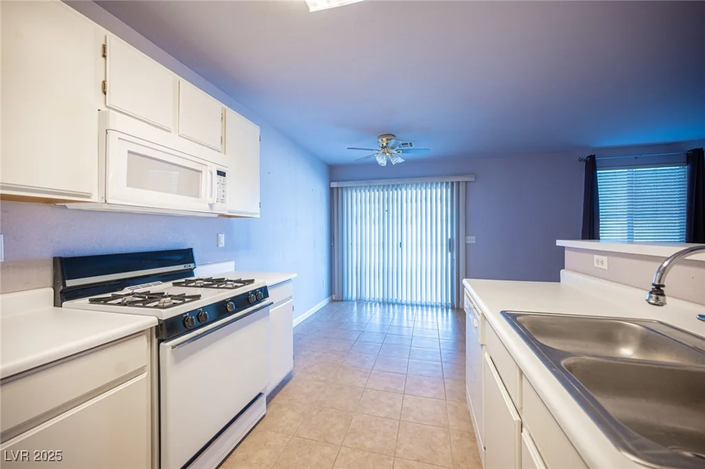 536 Roberta Alecia, North Las Vegas, NV 89031