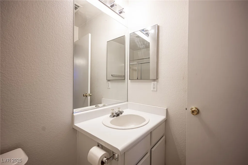 536 Roberta Alecia, North Las Vegas, NV 89031