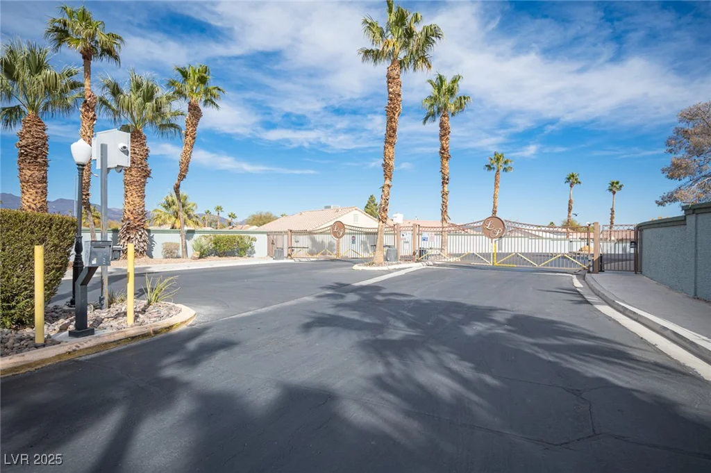 536 Roberta Alecia, North Las Vegas, NV 89031