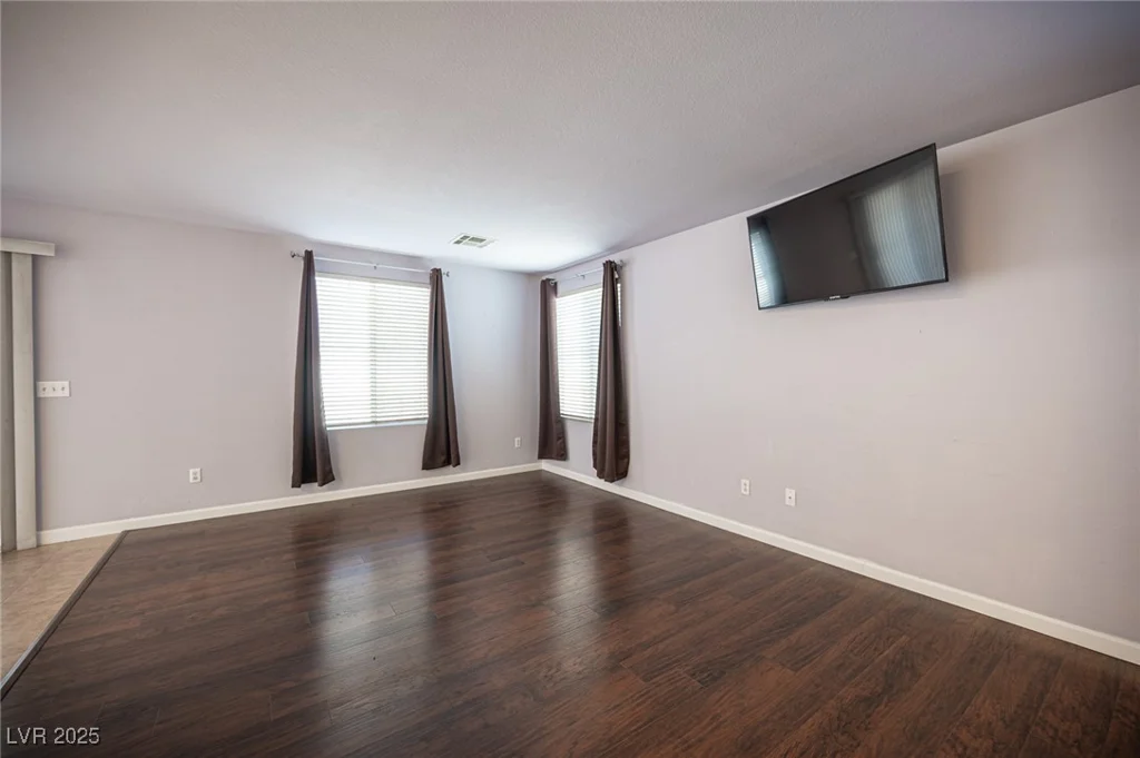 536 Roberta Alecia, North Las Vegas, NV 89031
