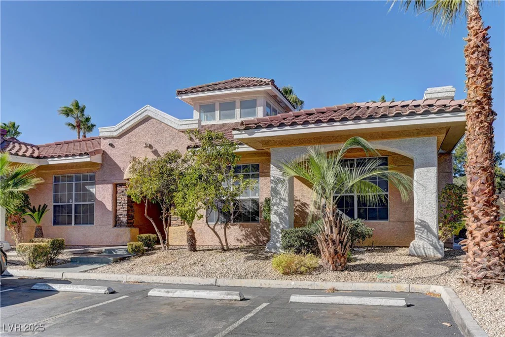 2801 Rainbow, Las Vegas, NV 89108