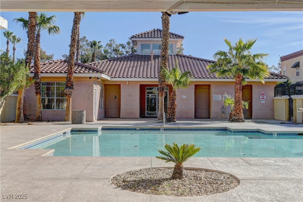 2801 Rainbow, Las Vegas, NV 89108