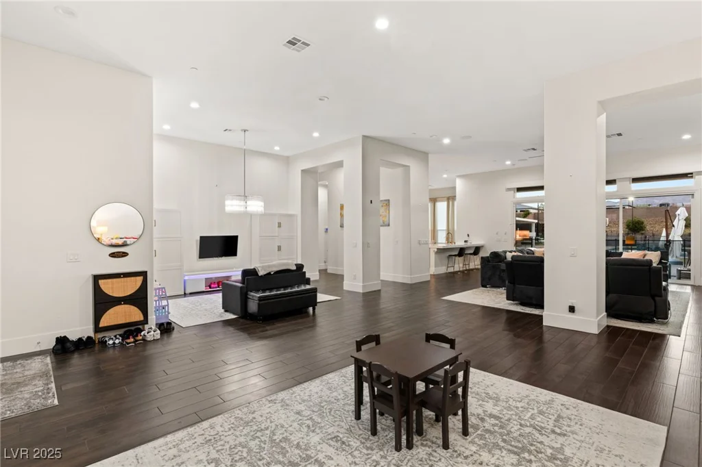 1121 Du Fort Hills, Henderson, NV 89002