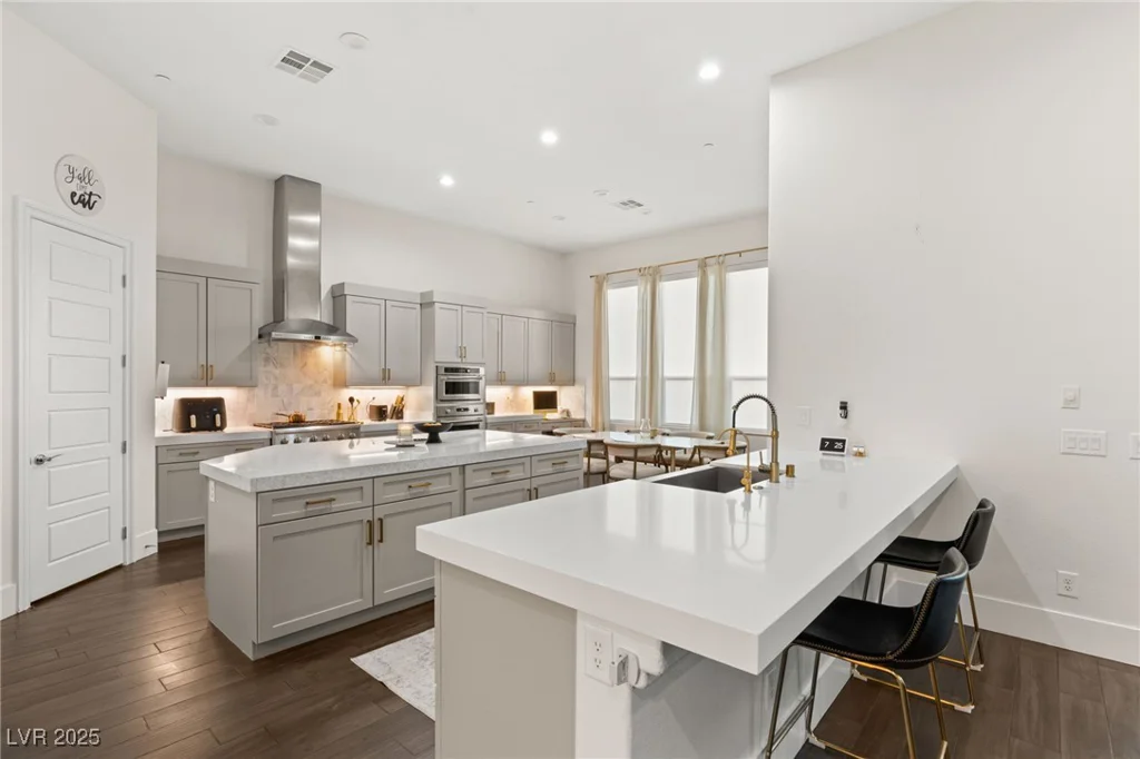1121 Du Fort Hills, Henderson, NV 89002