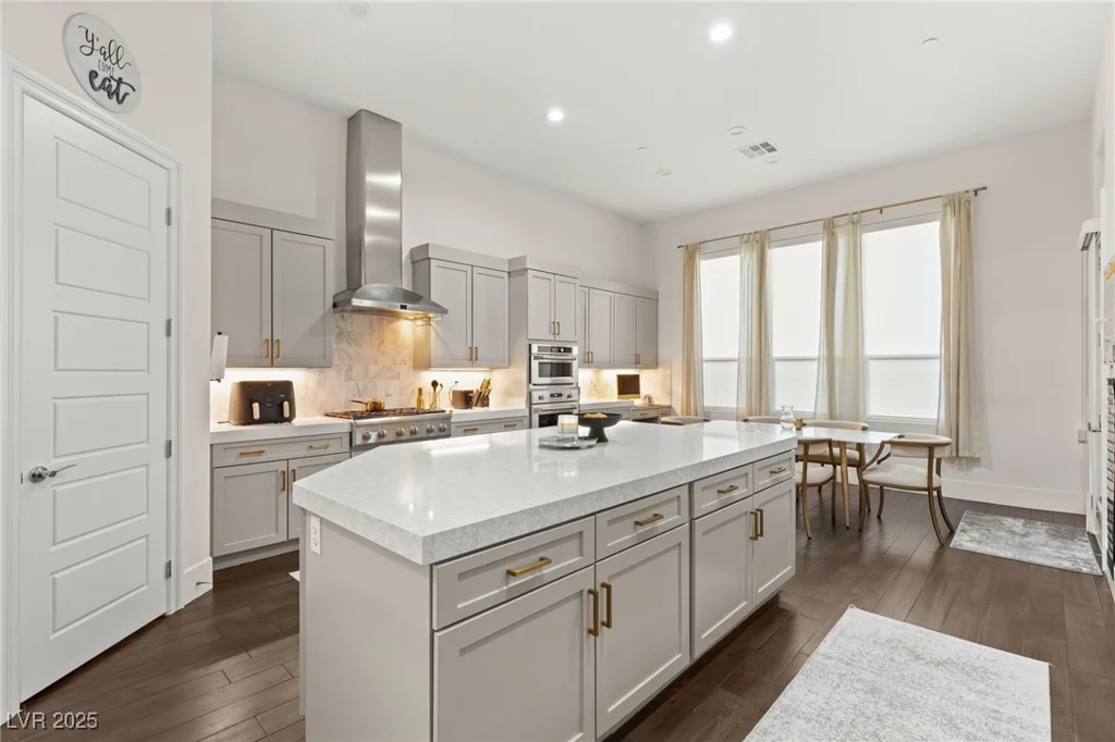 1121 Du Fort Hills, Henderson, NV 89002