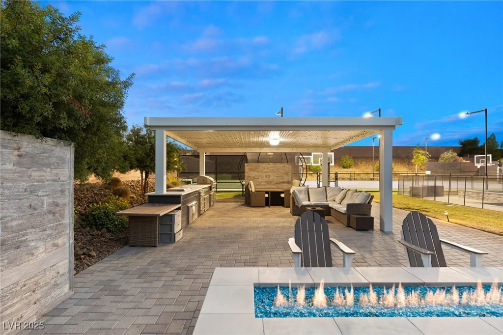 1121 Du Fort Hills, Henderson, NV 89002