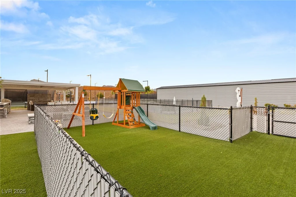 1121 Du Fort Hills, Henderson, NV 89002