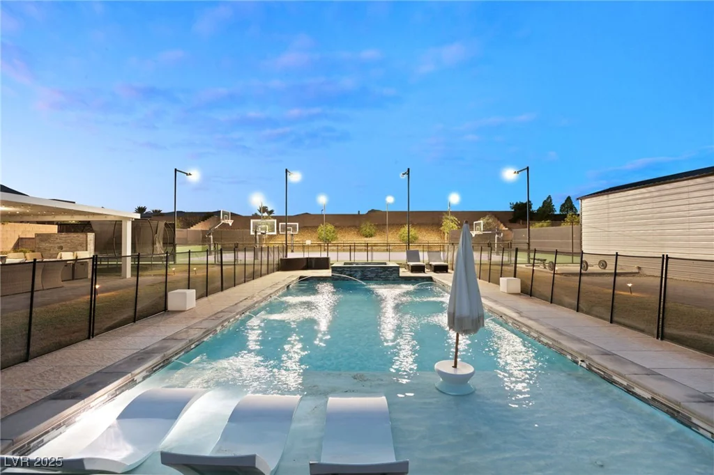 1121 Du Fort Hills, Henderson, NV 89002