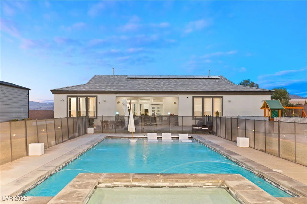 1121 Du Fort Hills, Henderson, NV 89002