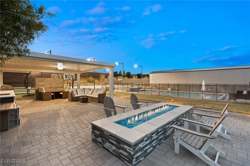 1121 Du Fort Hills, Henderson, NV 89002