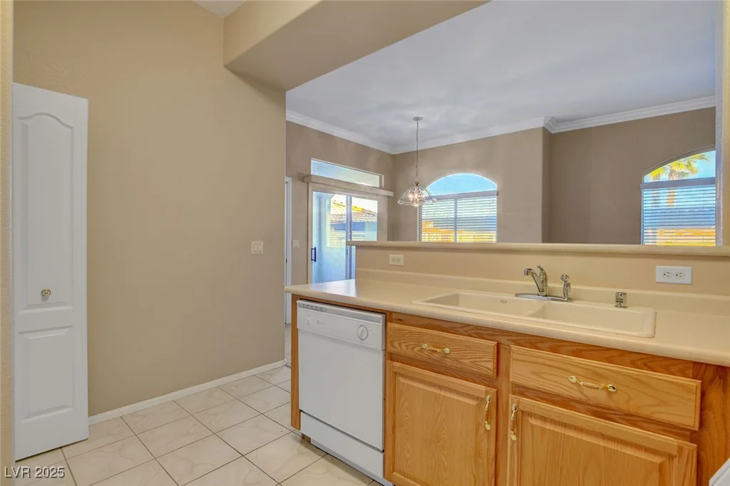 700 Carnegie, Henderson, NV 89052