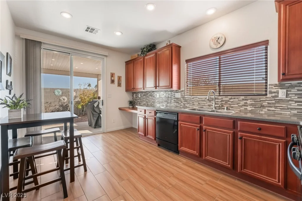 3952 Moon Tango, Las Vegas, NV 89129