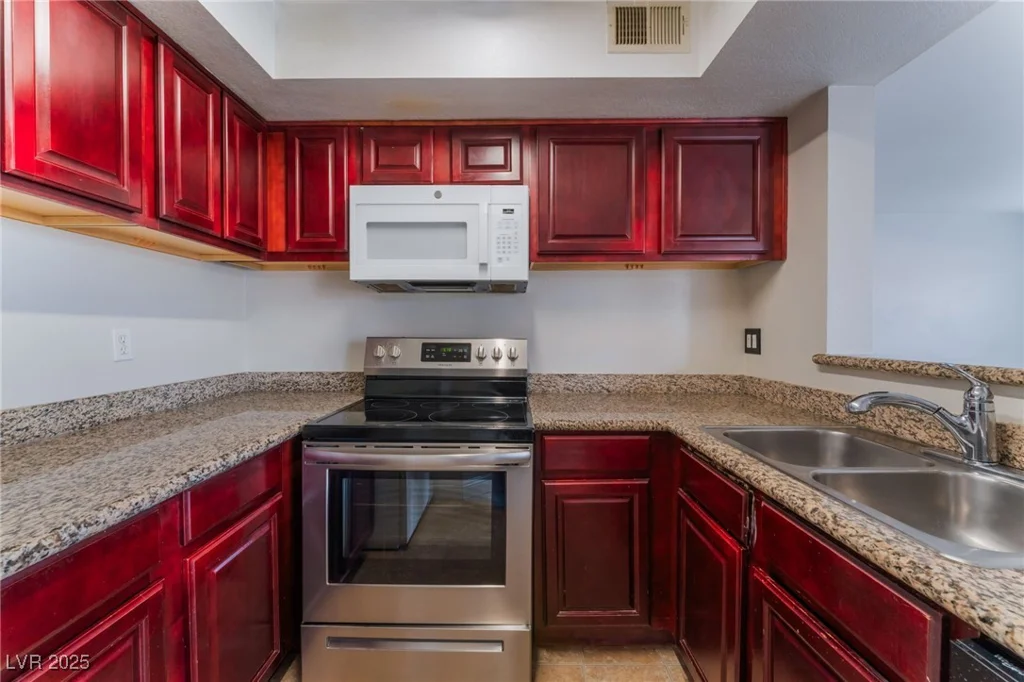 6800 Lake Mead, Las Vegas, NV 89156