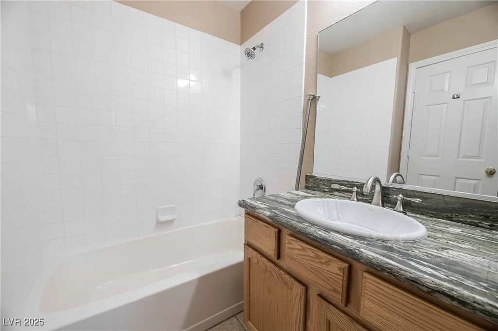 10127 Capistrello, Las Vegas, NV 89147