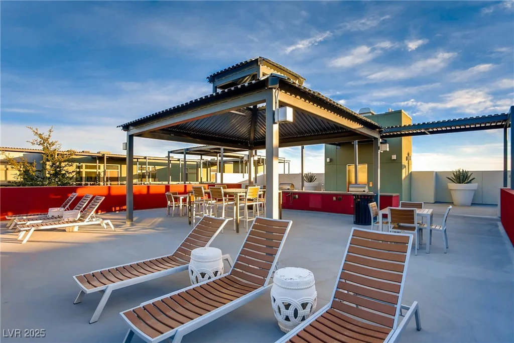 8925 Flamingo, Las Vegas, NV 89147