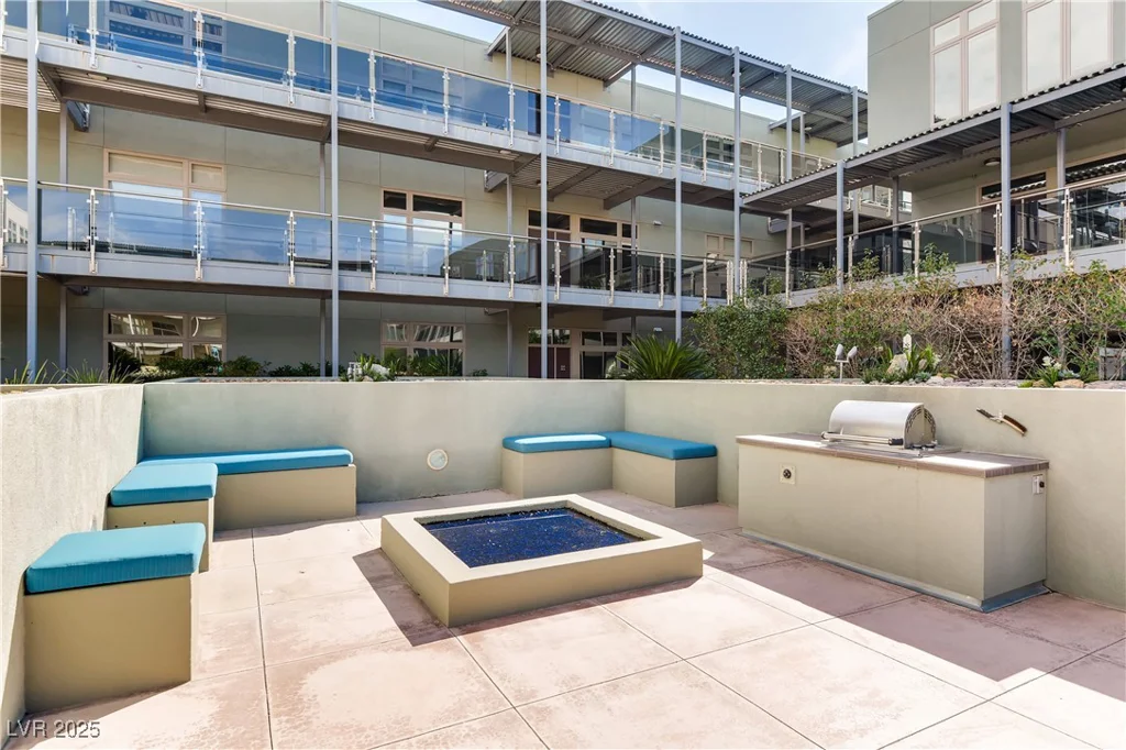 8925 Flamingo, Las Vegas, NV 89147