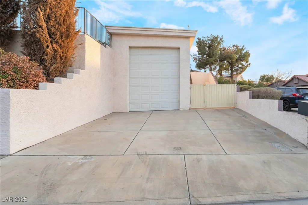 1044 Geranium, Henderson, NV 89011