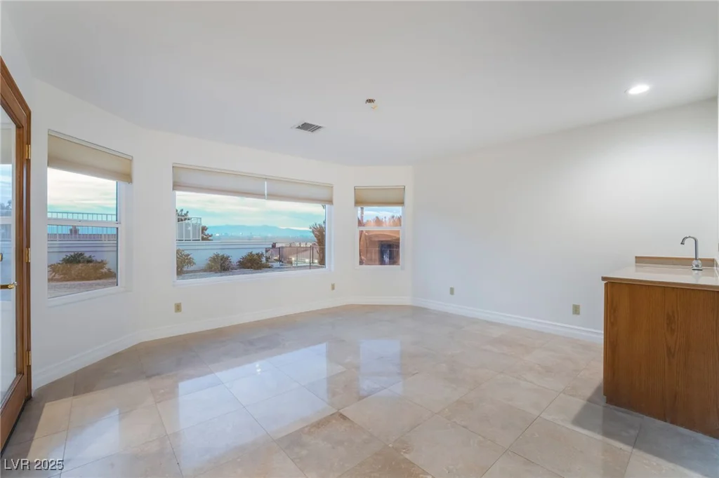 1044 Geranium, Henderson, NV 89011
