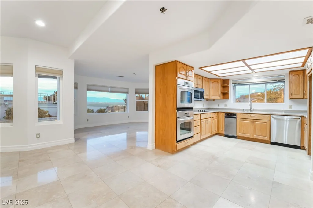 1044 Geranium, Henderson, NV 89011