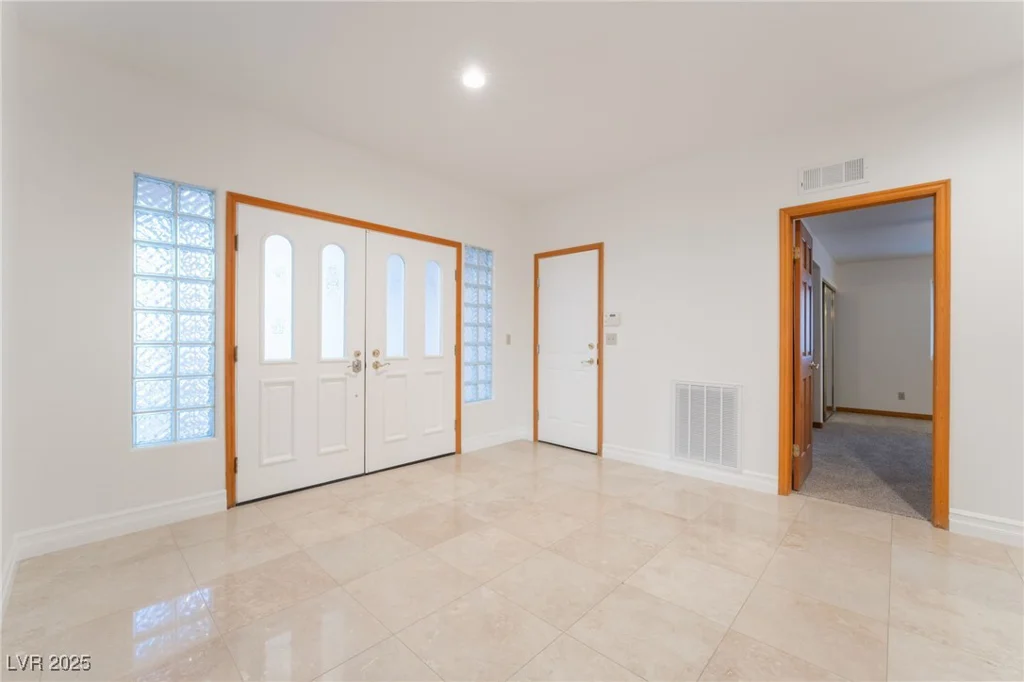 1044 Geranium, Henderson, NV 89011