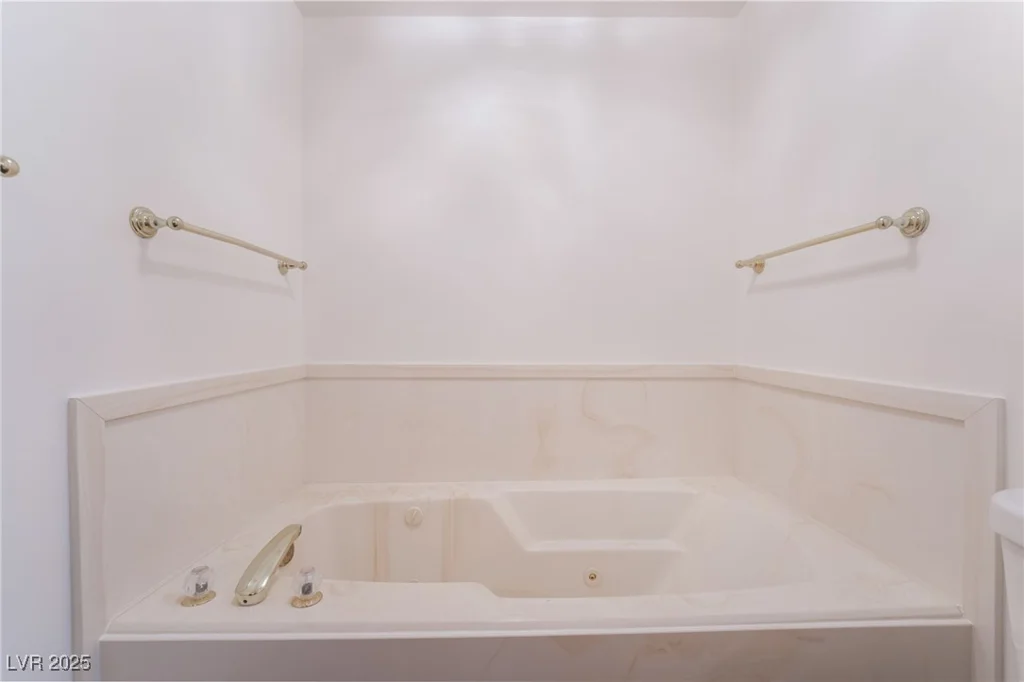1044 Geranium, Henderson, NV 89011